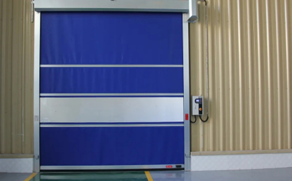 选择印台快速印台卷帘门时的注意事项