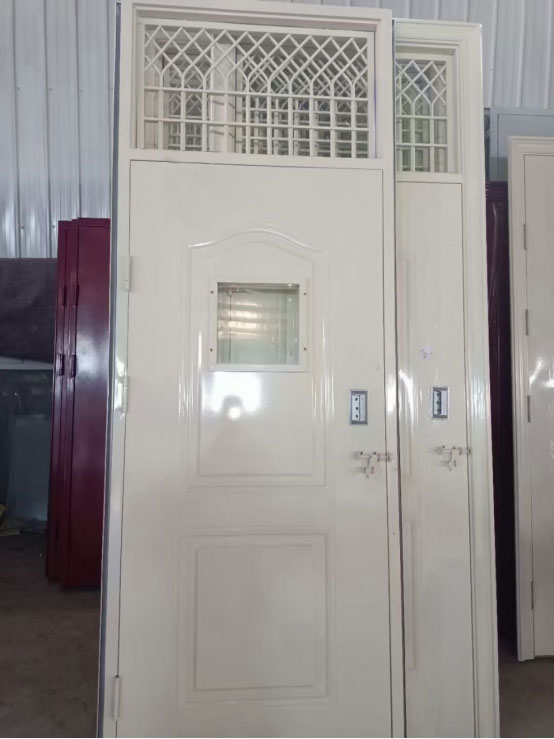 印台学校教室门 印台学校教室门