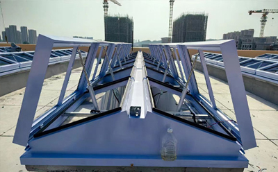 印台排烟窗的设置要求