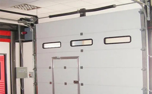 印台工业提升门的安装方法