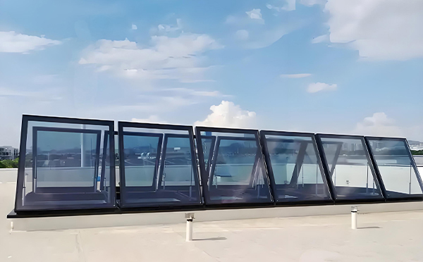 印台排烟窗有效面积计算方法与应用