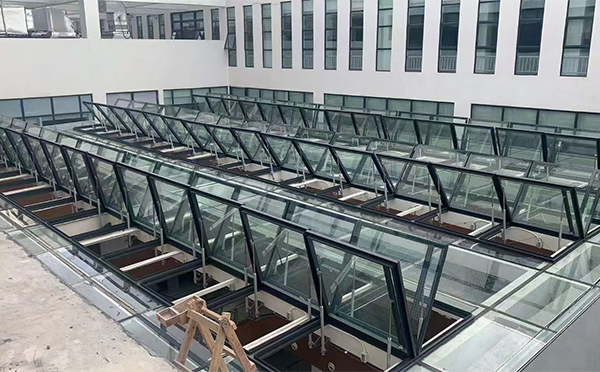 百安科技有限公司近期印台排烟窗项目案例分享