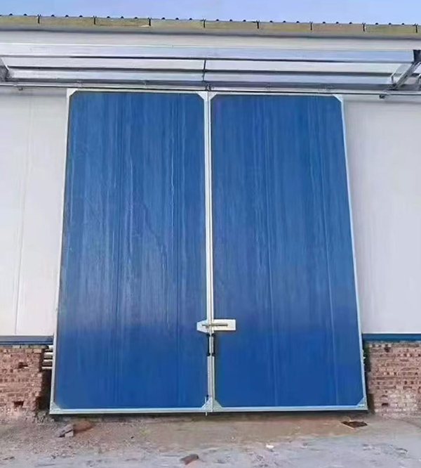 印台工业门在大型仓储物流通道中的应用实例