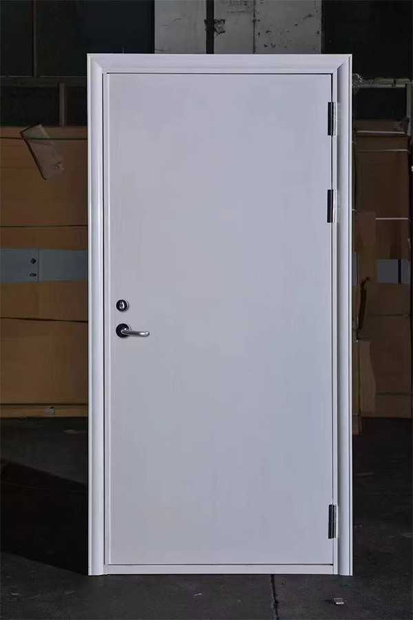 社区活动中心加装印台防火门保障居民安全